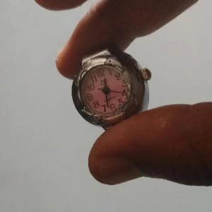 Finger Watch