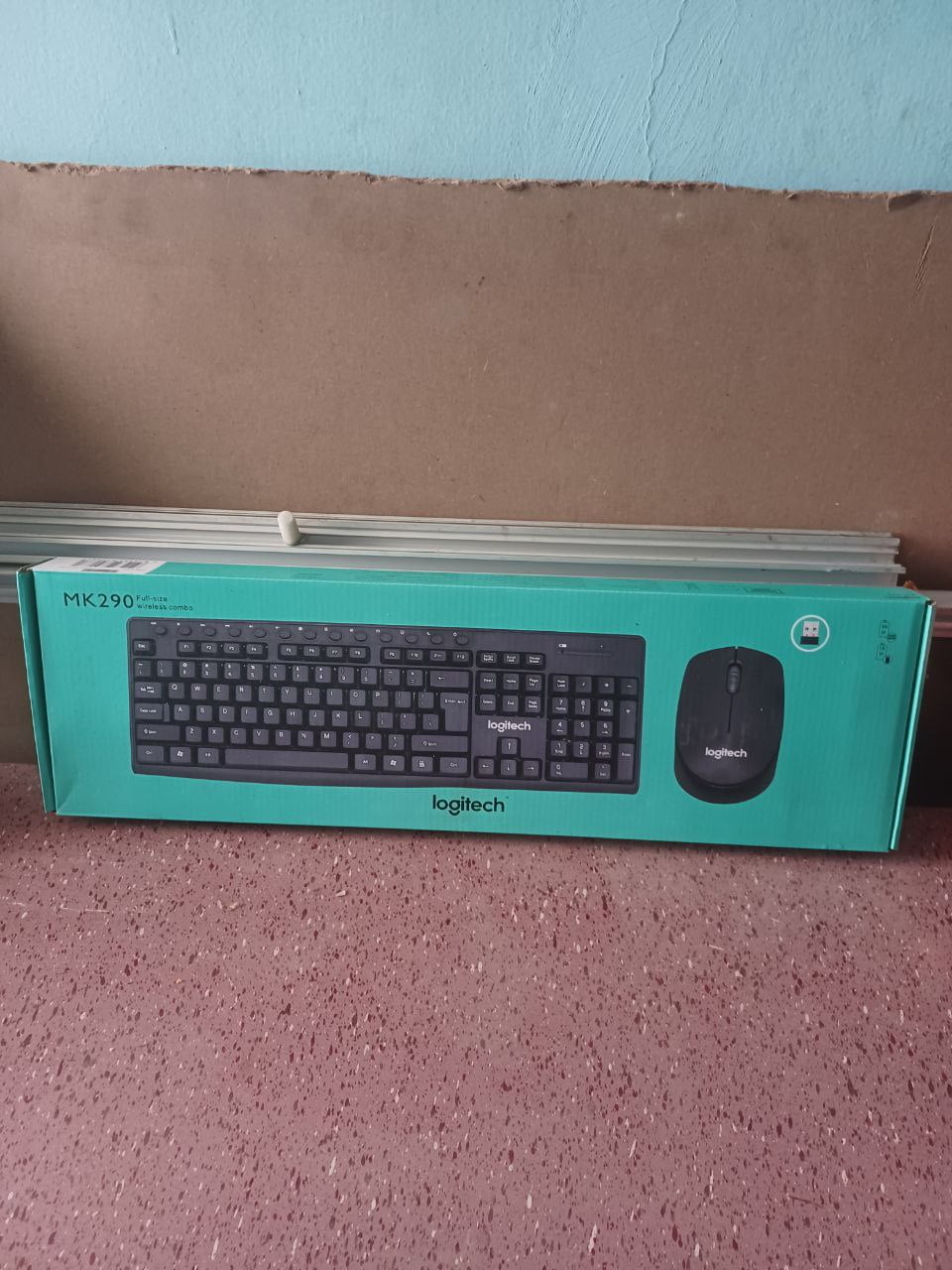 Logitech Wireless Keyboard and mouse Combo