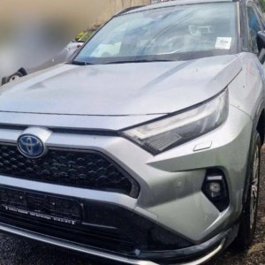 New Toyota RAV4 XLE Premium 2022 Silver