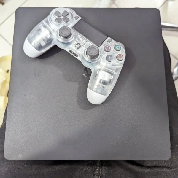 Ps 4 Slim 500 GB Like New