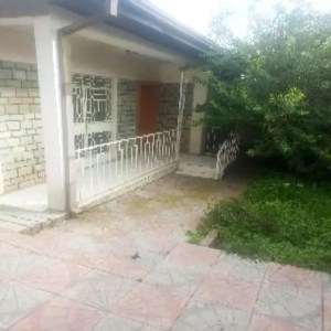 መኖሪያ ቤት ለመኖሪያ ምቹ በሆነዉ ጃክሮስ