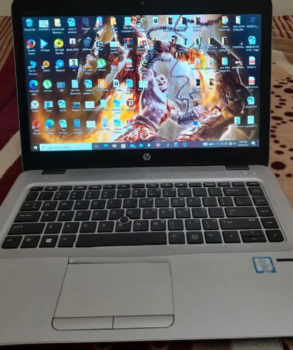 HP EliteDesk 800 G4 8GB Intel Core i5 HDD 1T