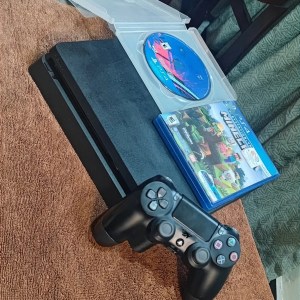 Playstation 4 Slim
