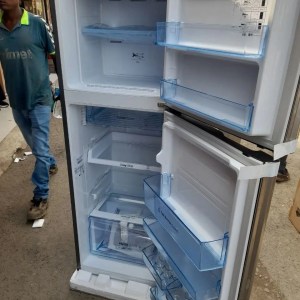 Refrigerator New Samsung