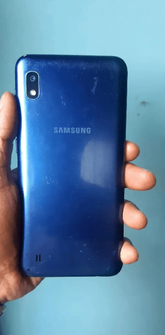 Samsung A10 32 GB Blue Samsung A10 32 GB Blue